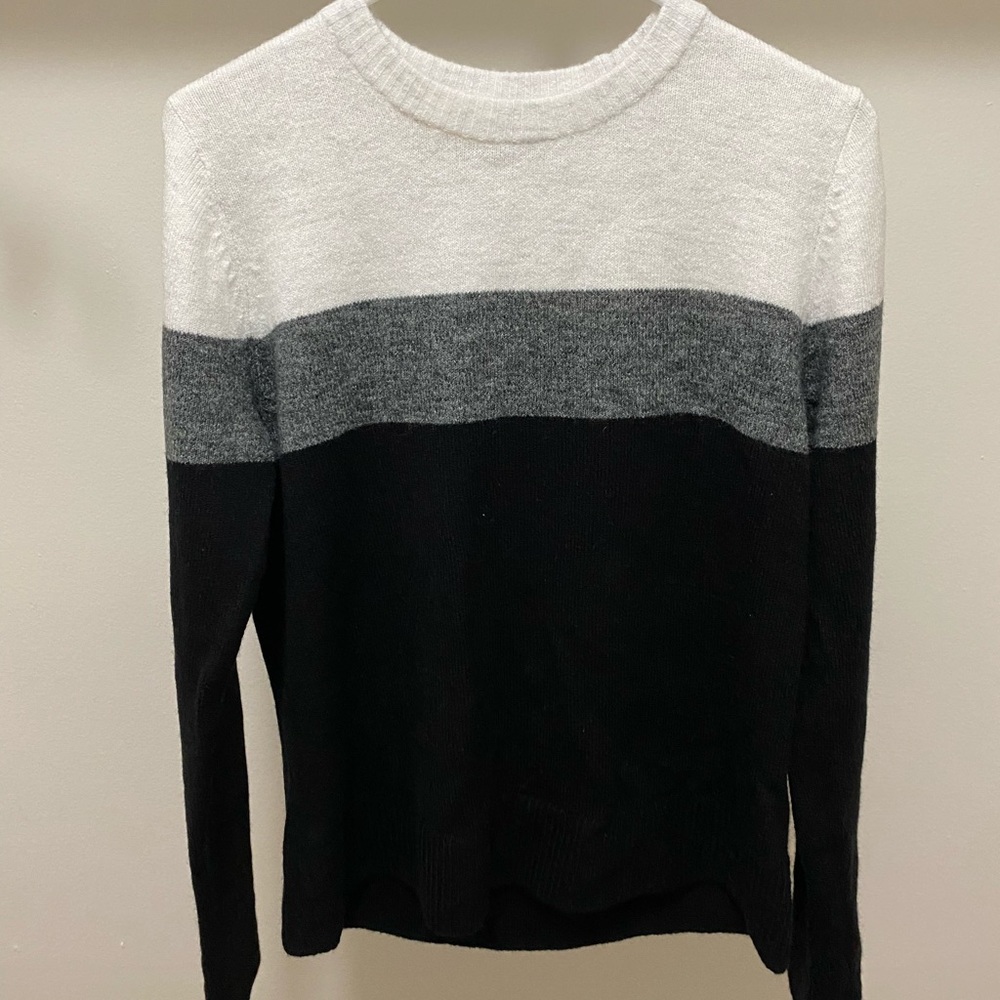 Old navy striped sweater
